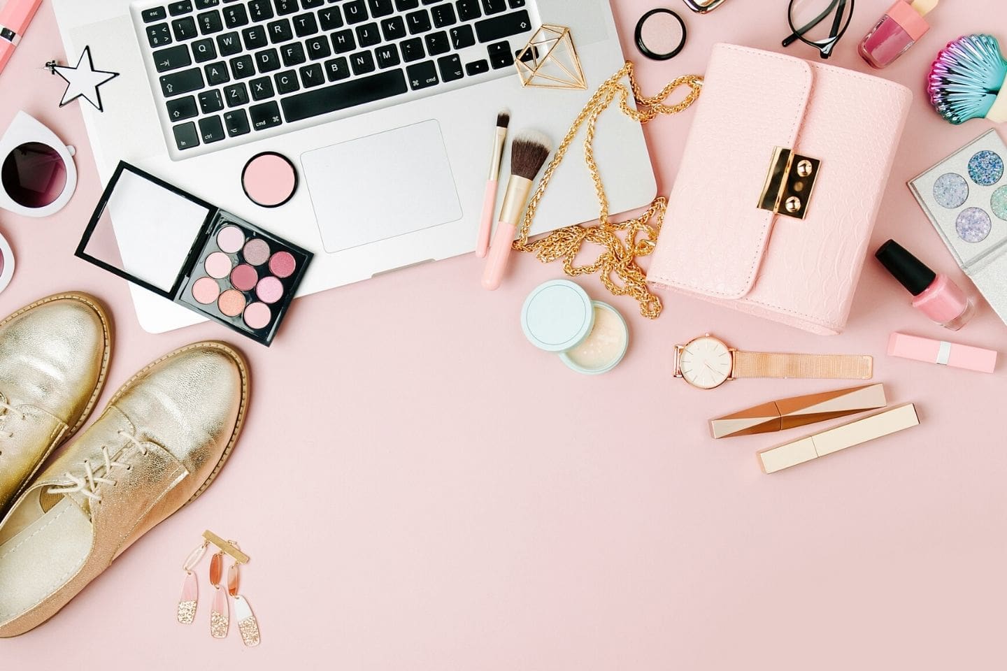 Beauty Blog Names: A Step-By-Step Guide + 100 Examples